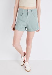 Levi's® Farkkushortsit - light green