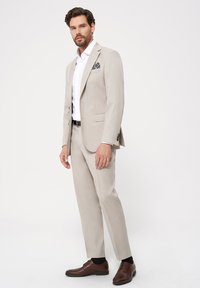 RYŁKO IPYJ - Eleganckie buty