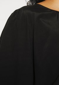 Tommy Hilfiger Curve SHORT DRESS - Vestido de dia - black