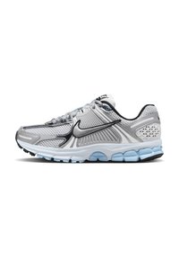 Unselected, white/mtlc silver-pure platinum-blue tint-platinum tint-black