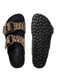 Leder Sandalen mit Leopardenmuster und schwarzem Wildleder-Obermaterial, ausgestattet mit zwei verstellbaren Riemen mit Schnallen. Gummisohle mit strukturiertem Grip; offenes Design hinten.