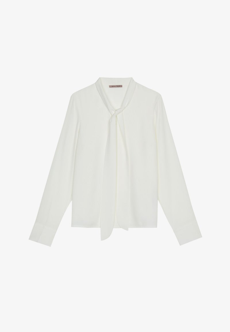 Witte blouse met lange mouwen van gladde stof, voorzien van een strik bij de hals en op maat gemaakte manchetten. Eenvoudig, klassiek ontwerp zonder patronen.