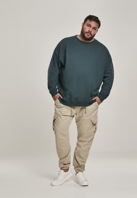 Urban Classics SWEAT CREWNECK - Melegítőfelső - bottlegreen