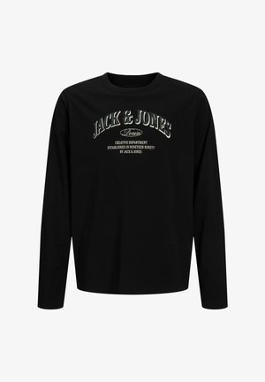 Chemise noire à manches longues avec texte blanc « Jack & Jones Denim Creative Department Established in Nineteen Ninety by Jack & Jones » sur le devant.