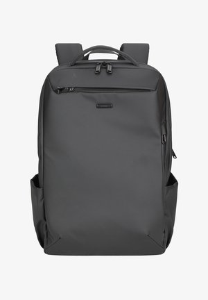 Sac à dos rectangulaire noir avec poignée supérieure, bretelles rembourrées, poche avant zippée et poches latérales sur fond blanc.