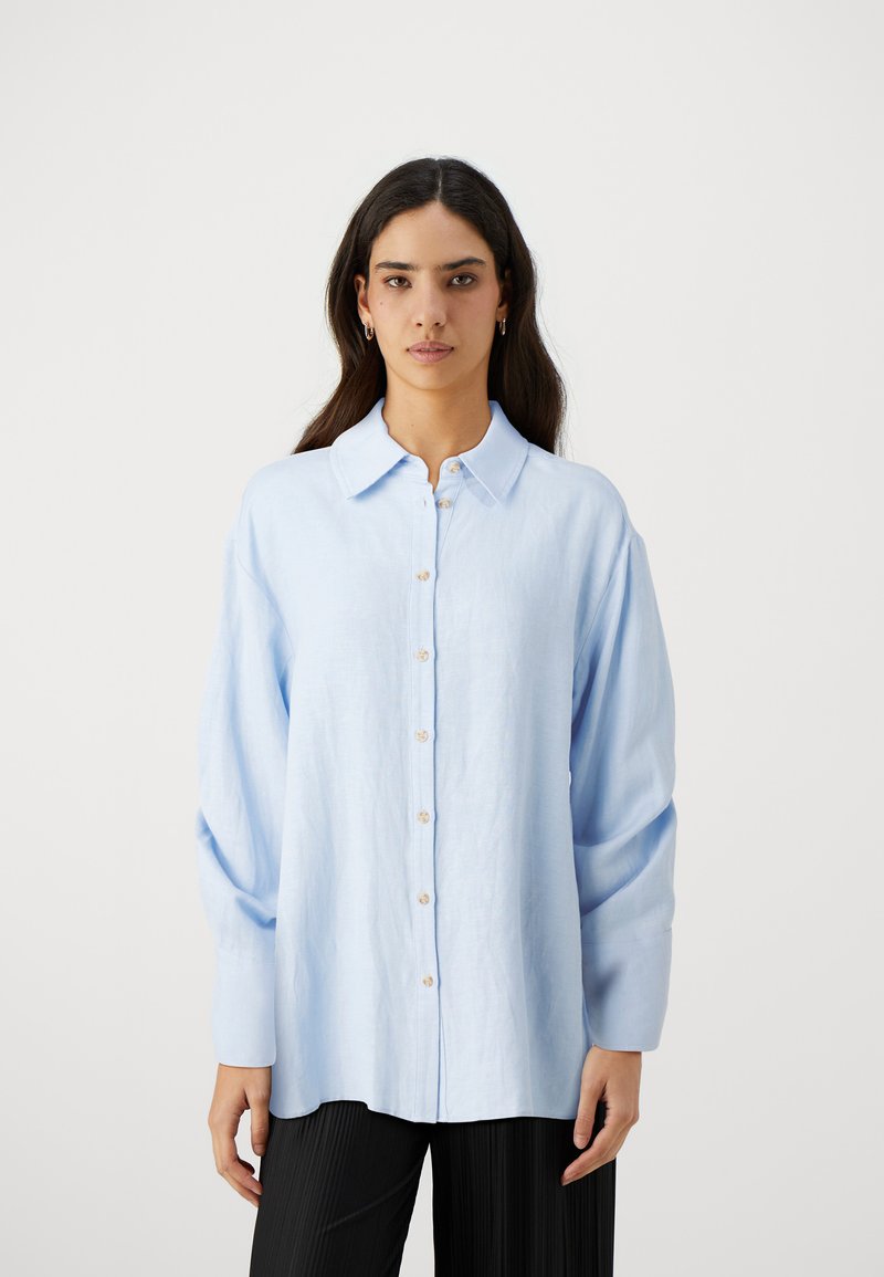 Malina PLUM SLITS DETAIL BLEND - Skjortebluse - pastel blue