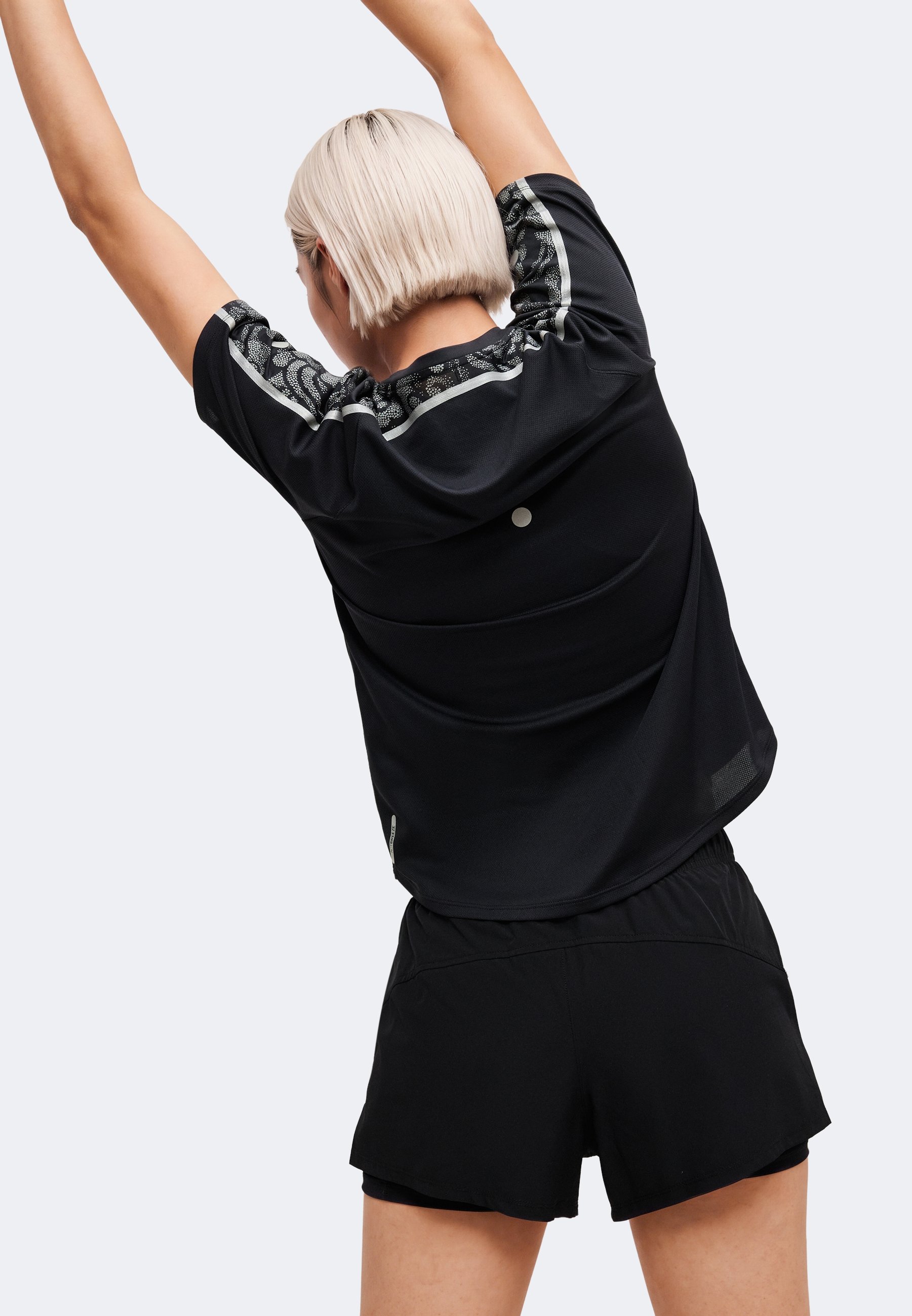 Asics 로드 라이트 쇼 스포츠 티셔츠