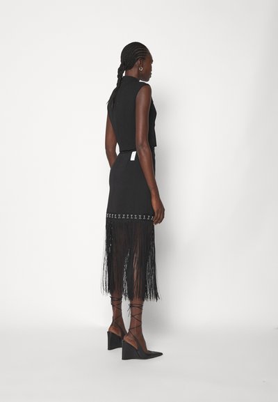 ROKH FRINGE DETAILED LONG SKIRT - Pliiatsseelik - black