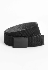 Ceinture en nylon tissée noire avec une boucle métallique noire lisse. La texture est nervurée, ce qui améliore l'adhérence et la durabilité.