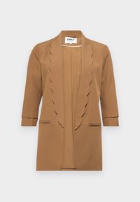 Blazer marron pour femme avec revers festonnés, manches trois-quarts et deux poches passepoilées à l'avant, présenté sur fond blanc.