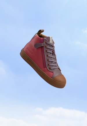 Bisgaard, RYAN UNISEX - Бебешки обувки - pink