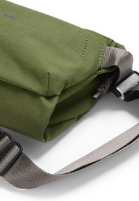 Bellroy VENTURE SLING 6L - Marsupio - rangergreen