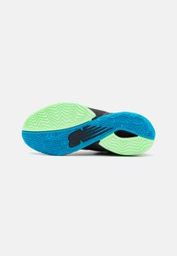 New Balance TWO WXY V5 UNISEX - Basketbalové boty - black
