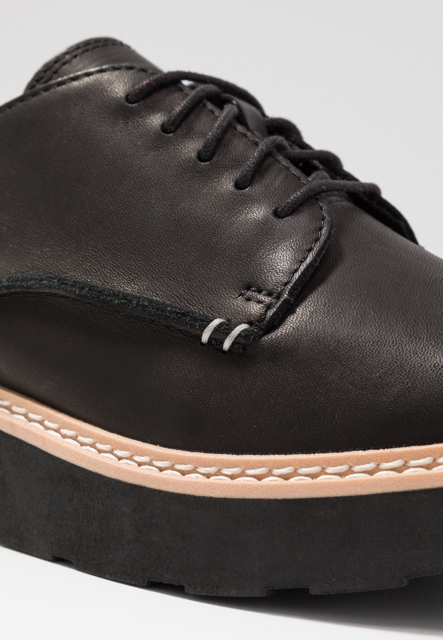 Clarks TRACE WALK Snøresko black Zalando.no Clarks TRACE WALK Snøresko black Zalando.no