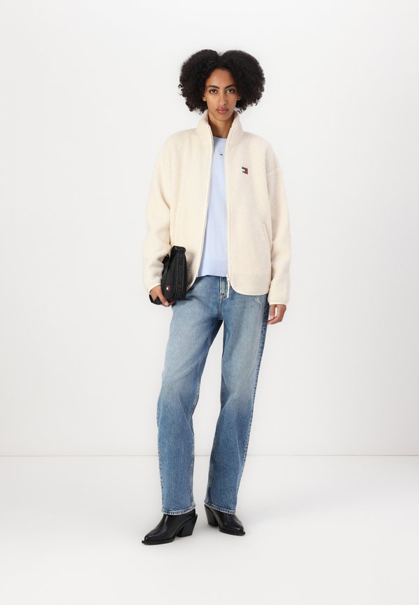 Fleece jacket - newsprint3