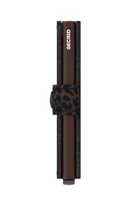 Portefeuille en cuir marron avec une bande en imprimé léopard, offrant un design minimaliste et une texture lisse. Profil mince pour un rangement facile.