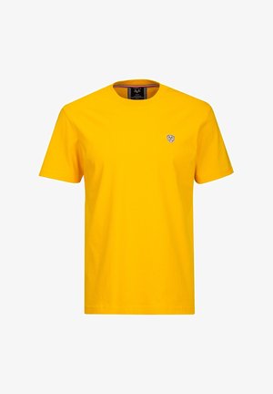 Helles gelbes T-Shirt mit kurzen Ärmeln und Rundhalsausschnitt, mit kleinem weißem und schwarzem Schild-Logo auf der linken Brust.