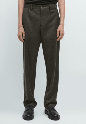 WITH ELASTICATED WAISTBAND - Pantaloni - dark brown