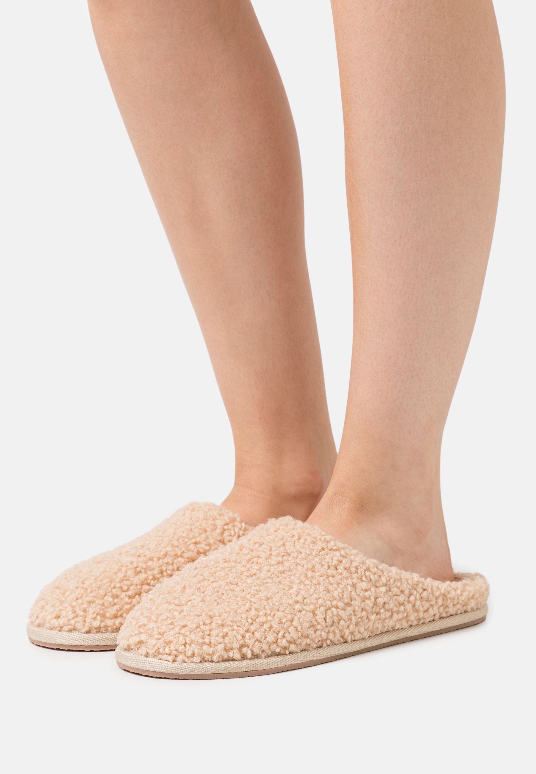 Nly by Nelly FURRY FRIEND FLAT - Pantuflas - beige - Zalando.es
