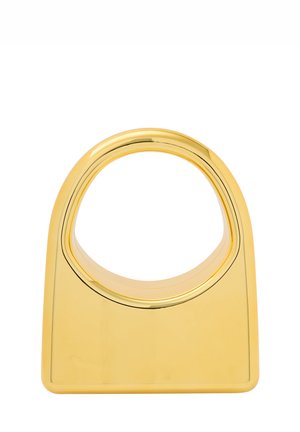 Guldfärgad metallringhållare med en slät, glänsande yta. Har en kvadratisk bas och en rundad öppning upptill. Rena linjer och minimalistisk design.