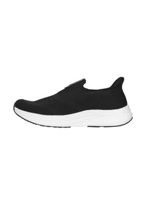 Sort slip-on strikket sneaker med tekstureret overdel, tyk hvid polstret sål og trækflig ved hælen, vist i sideprofil på hvid baggrund.