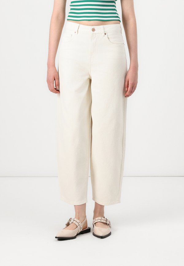 VMBILLIE BARREL - Wide Leg - ecru
