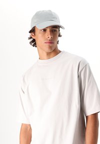 Oakley SOHO TEE - Jednoduché tričko - lunar rock