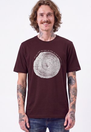 watapparel, BAUMSCHEIBE UNISEX  - T-shirt print - red brown
