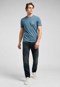 Lee ELEVATED REGULAR FIT granatowy