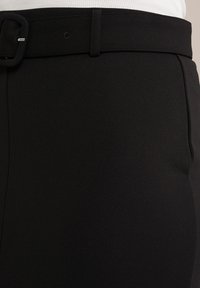 WE Fashion Uska suknja - black