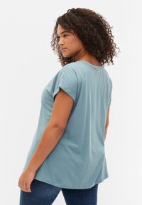 Zizzi SHORT SLEEVED BLEND - Paprasti marškinėliai - smoke blue