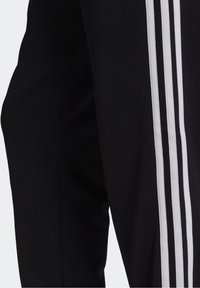 adidas Originals Träningsbyxor - black