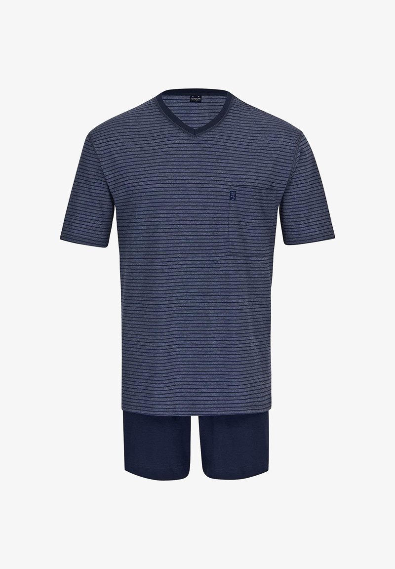 Herren Schlafanzug-Set mit oben einem navy gestreiften kurzärmeligen V-Ausschnitt-Shirt und einfarbigen navy Shorts. Hergestellt aus weichem Stoff mit einer Brusttasche.