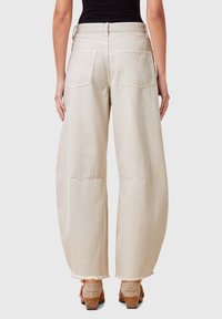 AllSaints JETT BARREL - Jeans baggy - white