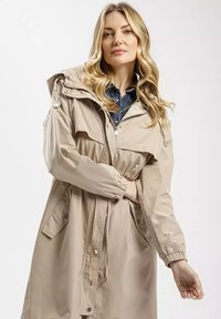 - Parka