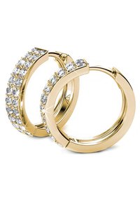 Gouden hoepeloorbellen met een gebogen ontwerp, versierd met heldere strass-steentjes aan de voorkant. Soepele textuur met een gepolijste afwerking.