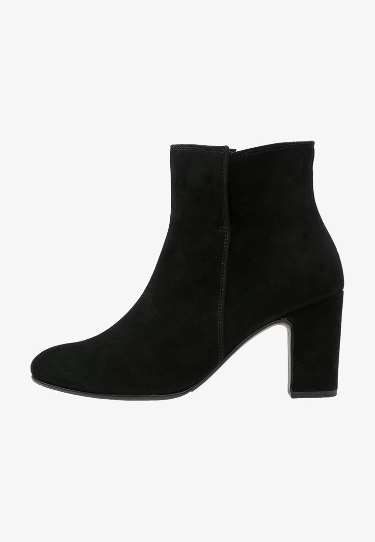 Gabor Nilkkurit - black