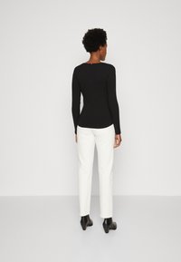 Tommy Hilfiger SLIM SCOOP - Ilgarankovis viršutinės dalies drabužis - black