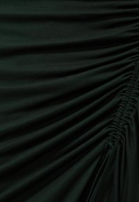 Reiss ROSIE RUCHED MIDI - Pouzdrové šaty - dark green