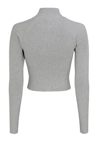 Pull court en maille côtelée gris clair avec manches longues et col montant, vu de dos.