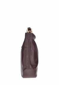 Borsa di pelle borgogna scura con superficie testurizzata, dotata di dettagli in metallo dorato e una cerniera laterale, presenta una forma strutturata e una base robusta.