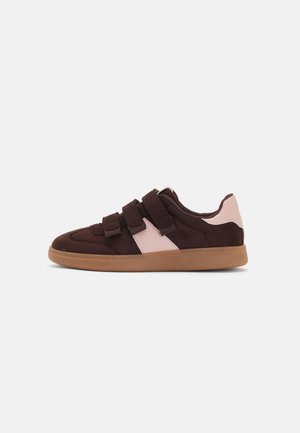 Sporta apavi - brown rose
