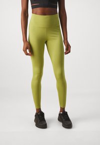 Nike Performance ONE - Tajice - pear/white