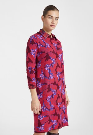 - Sukienka dzianinowa