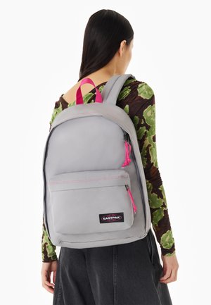 Eastpak, OUT OF OFFICE UNISEX - Rugzak - kontrast grey pink