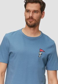 s.Oliver PEANUTS MOTIEF niebieski