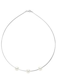 Collier en fil argenté avec trois perles blanches uniformément réparties le long de la chaîne. Texture lisse avec une fermeture à clip.