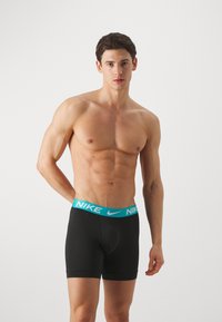 Nike Underwear ESSENTIAL 3 PACK - Úzke boxerky - black/laser orange/dusty cactus/blue