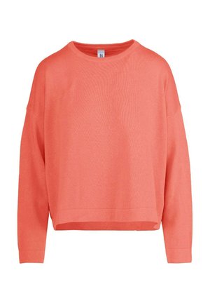 Koralowy sweter dzianinowy z okrągłym dekoltem, opadającymi ramionami i długimi rękawami, w luźnym fasonie i teksturowanej tkaninie.