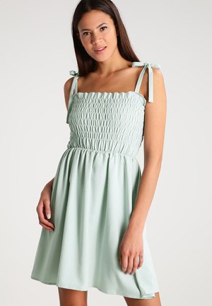 Cocktail dress / Party dress - green